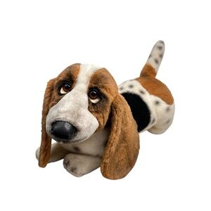 Russ Berrie Yomiko Collection Vintage Realistic Basset Hound Dog Plush 20”